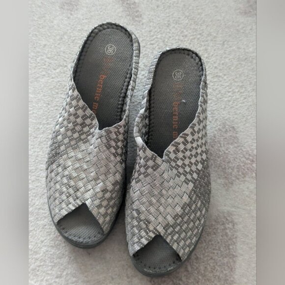 Bernie Mev Metallic Silver Grey Mule Heels Size 36 - Picture 11 of 11